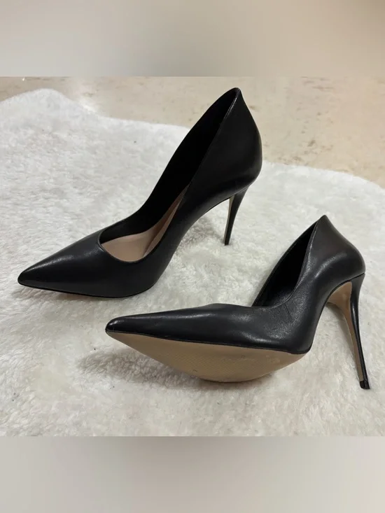 Aldo Black Pointed-Toe High Heel Pumps - Picture 5 of 9